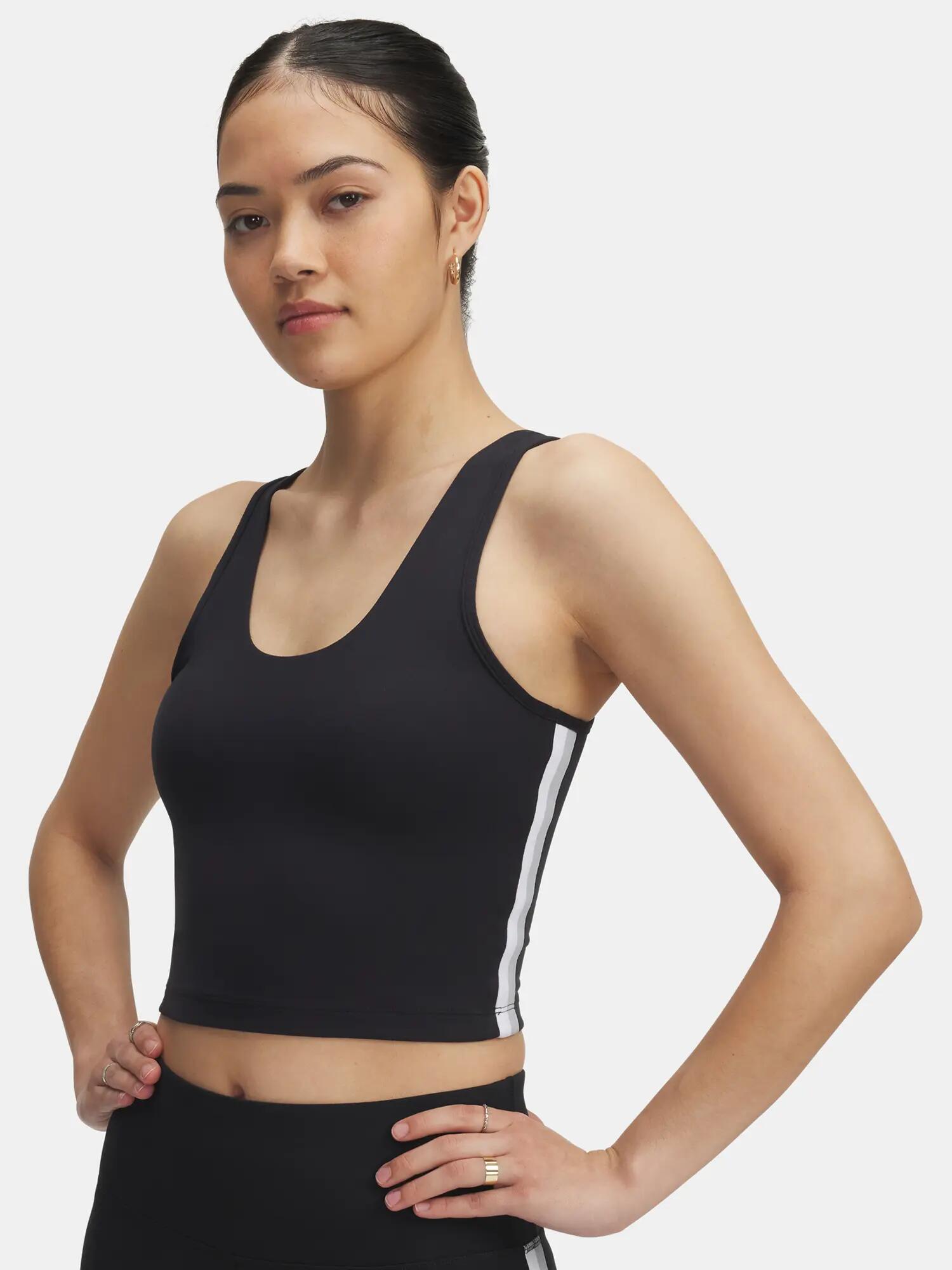 UNDER ARMOUR picture