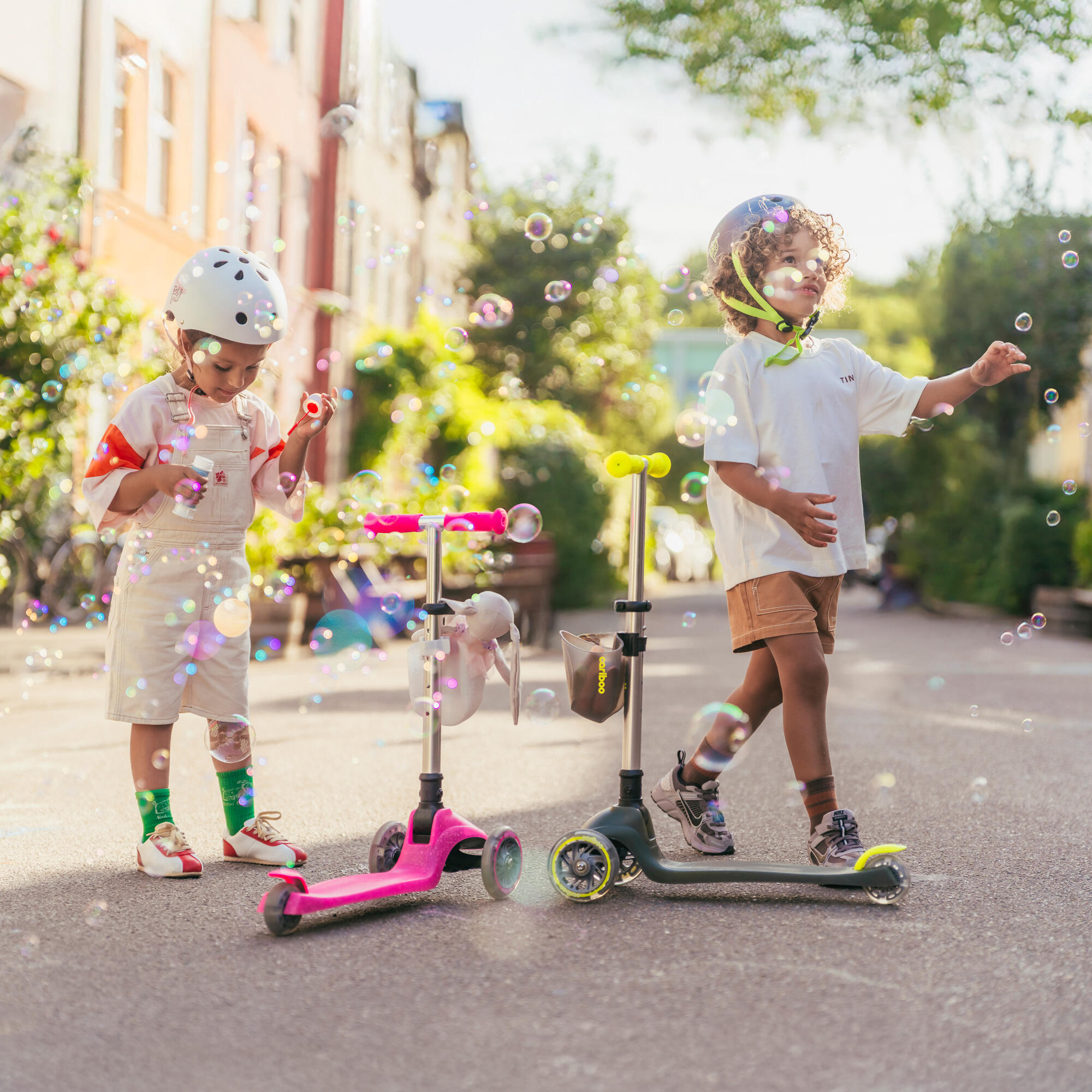 Patinete plegable de 3 ruedas con LED que brilla en la oscuridad Cariboo Ghost 3/8