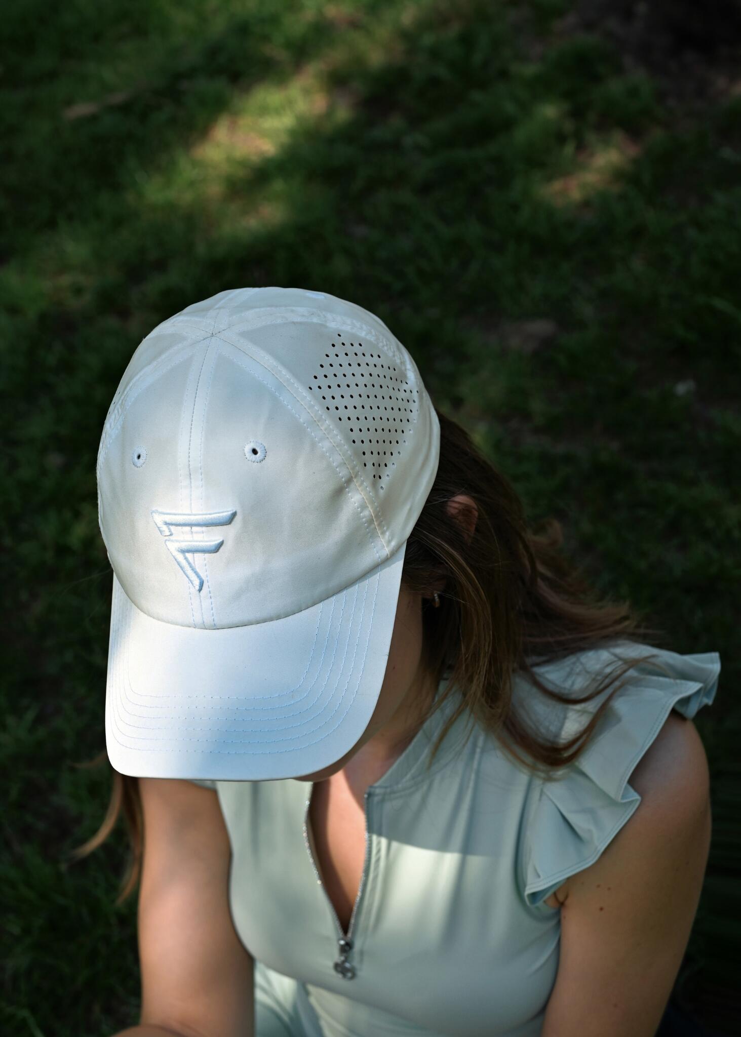 Casquette de Golf Sawgrass – Conception de Performance Légère & Confort Respiran 2/4