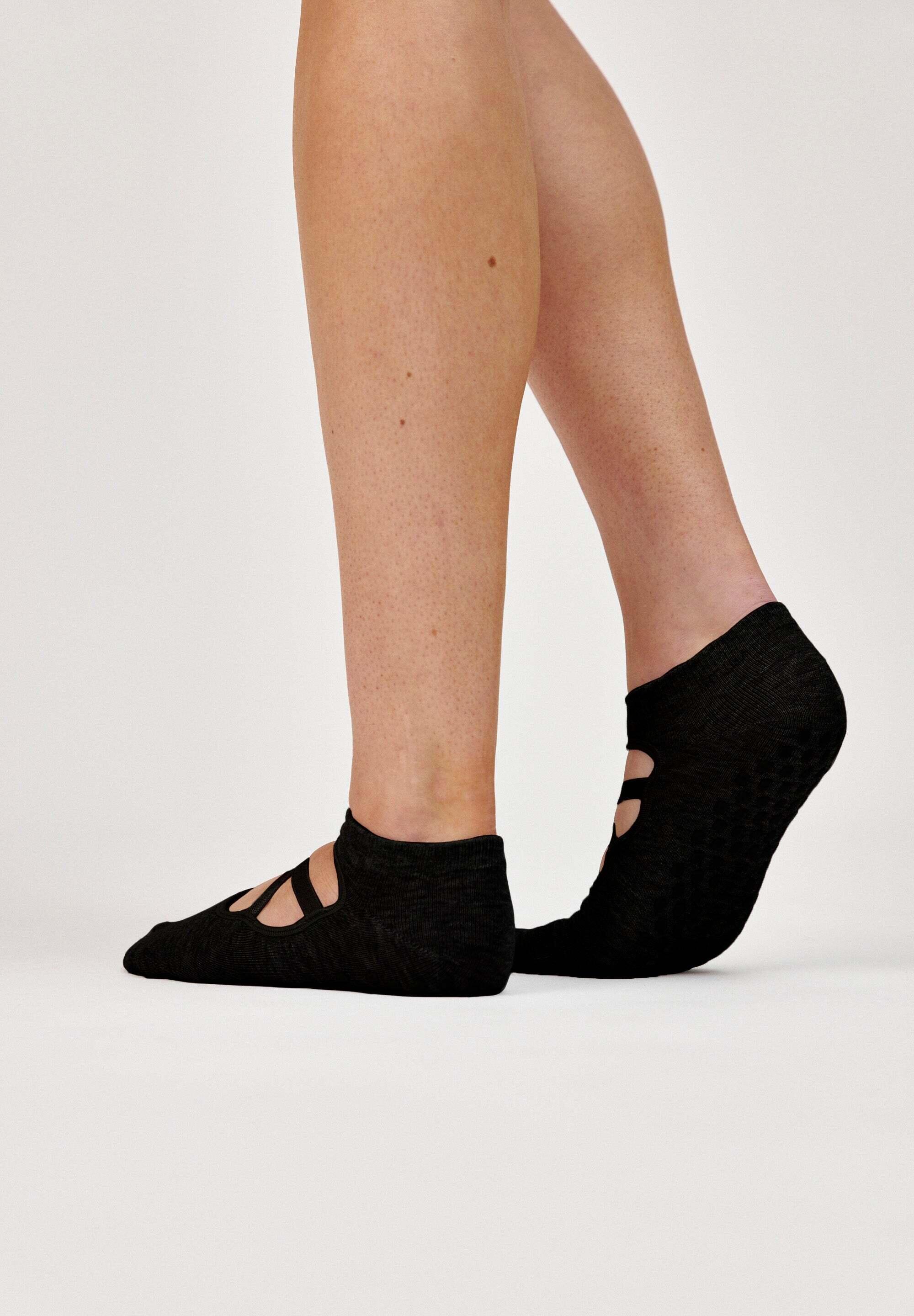 PILATES SOCKEN MIT RIEMCHEN 3/7