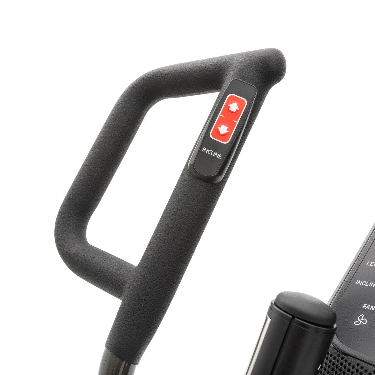 Spirit Crosstrainer XE395 Black– 20 Steigungsstufen und 14 kg Schwungmasse 6/7