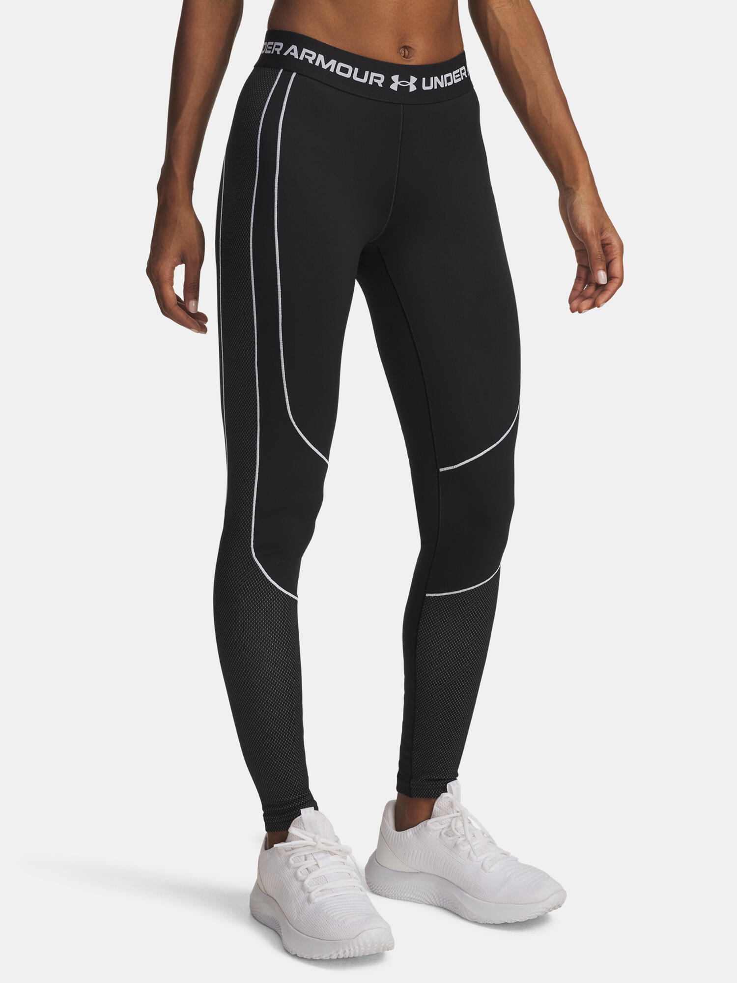 UNDER ARMOUR picture