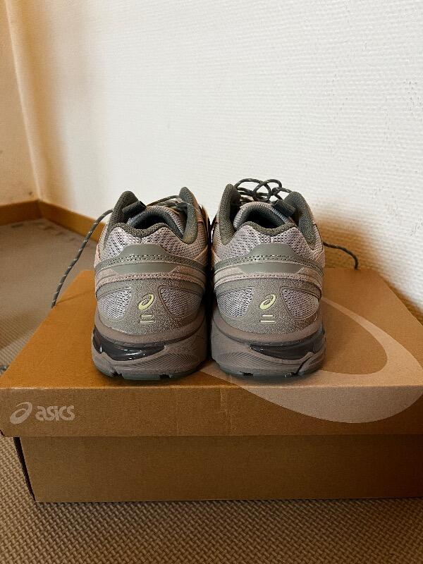 Tussen Particulieren - Asics Gel Cross 2/6