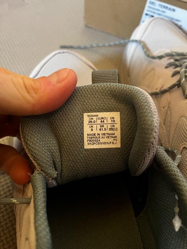 Tussen Particulieren - Asics Gel Cross 5/6