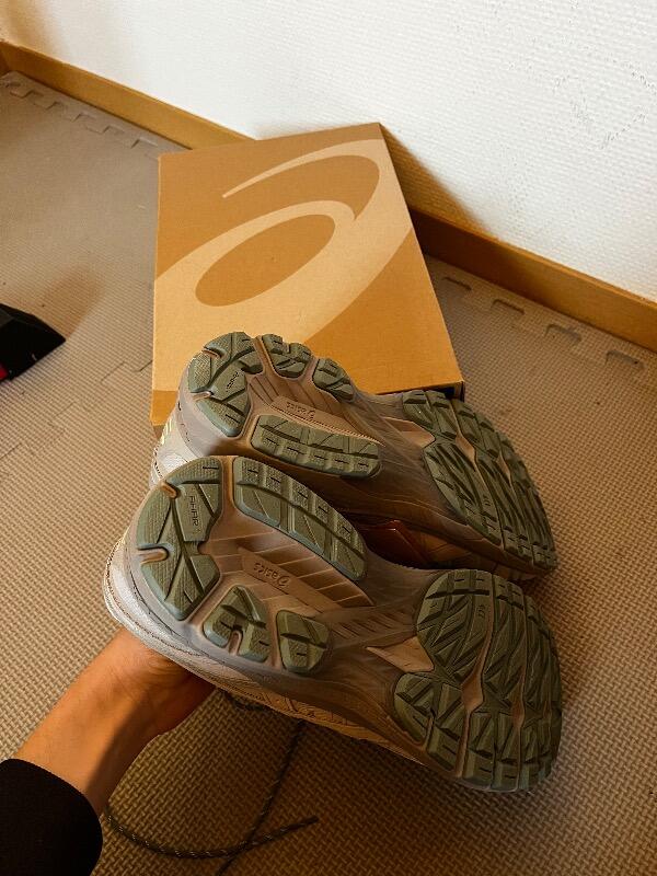 Tussen Particulieren - Asics Gel Cross 4/6