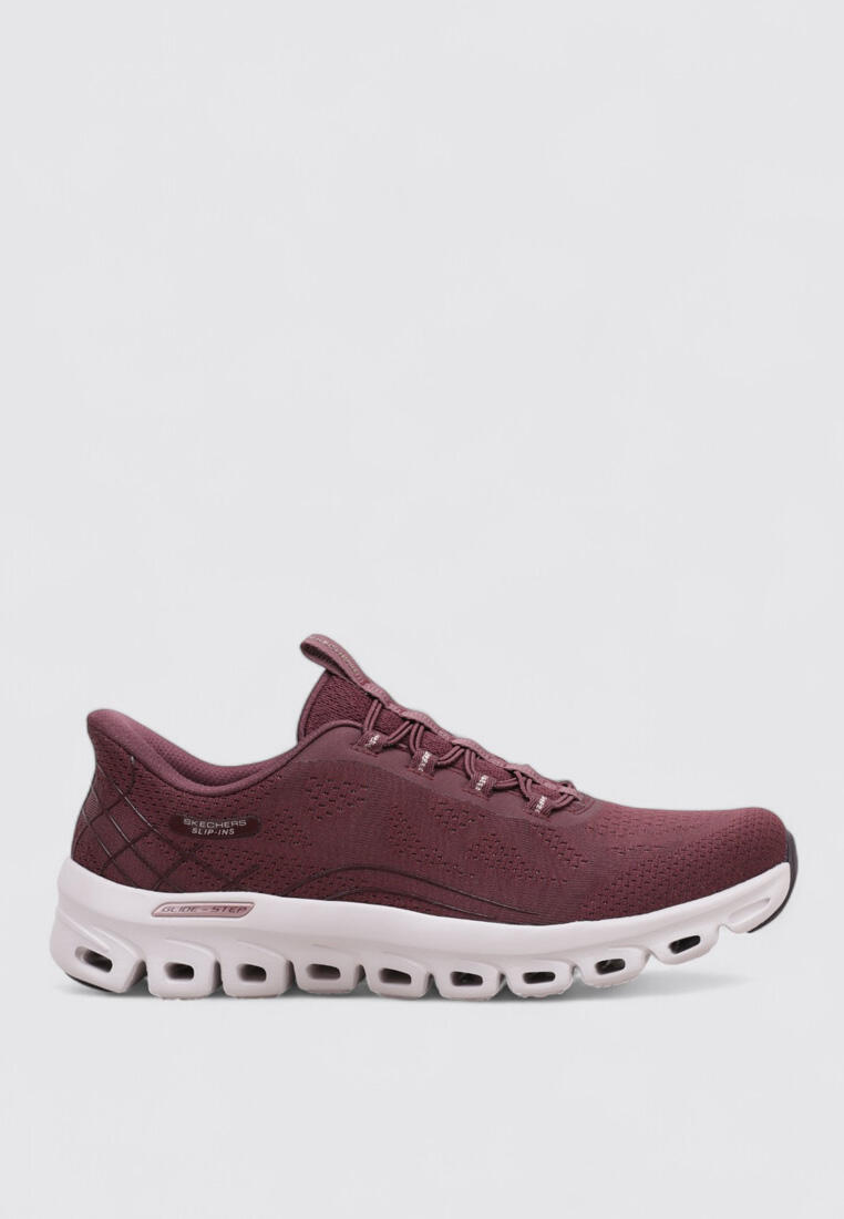 SKECHERS picture