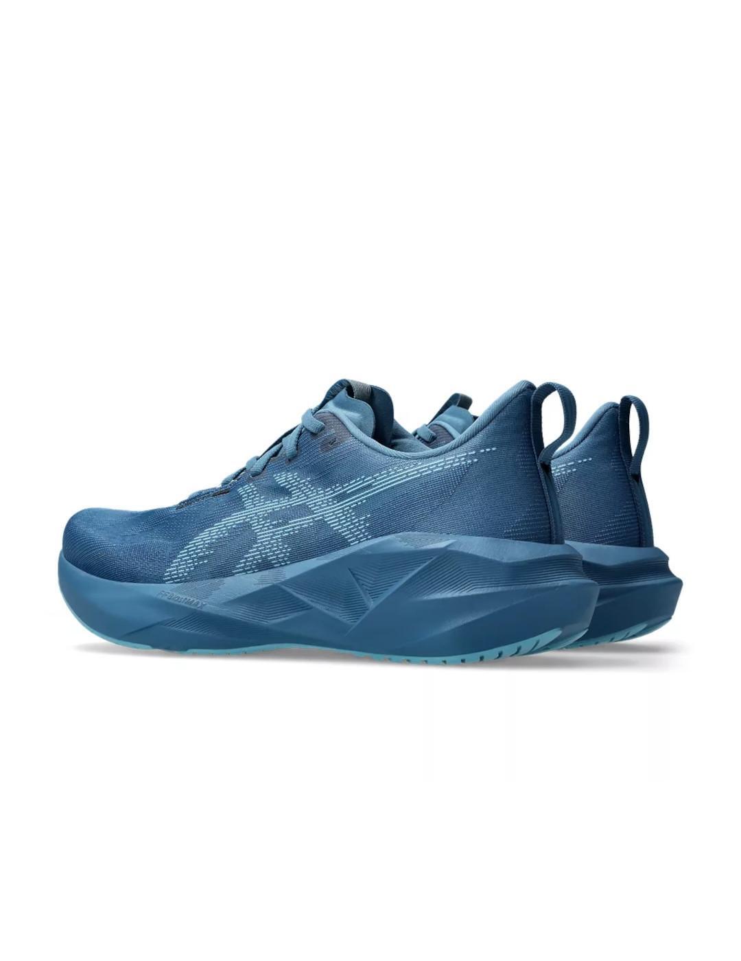 Hardloopschoenen Asics model Novoblast 5 voor mannen 4/6