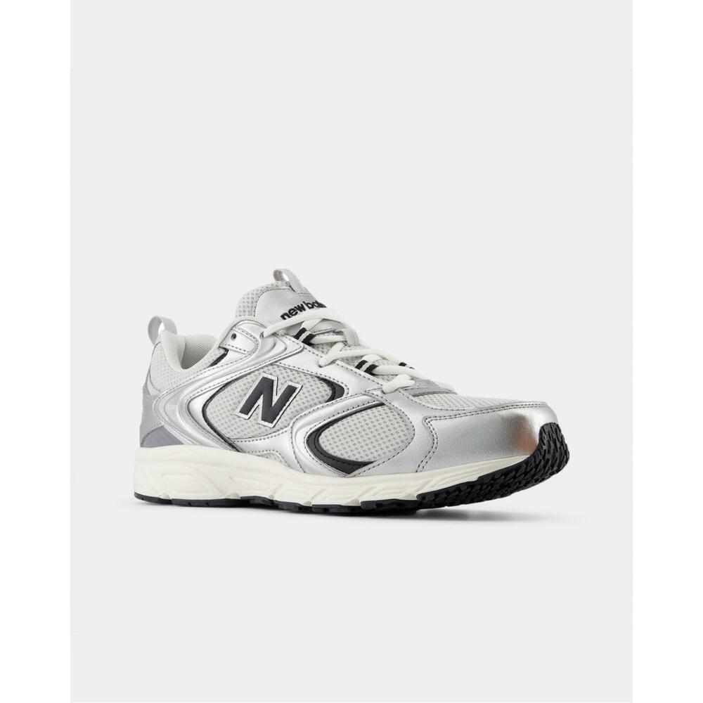 NEW BALANCE picture
