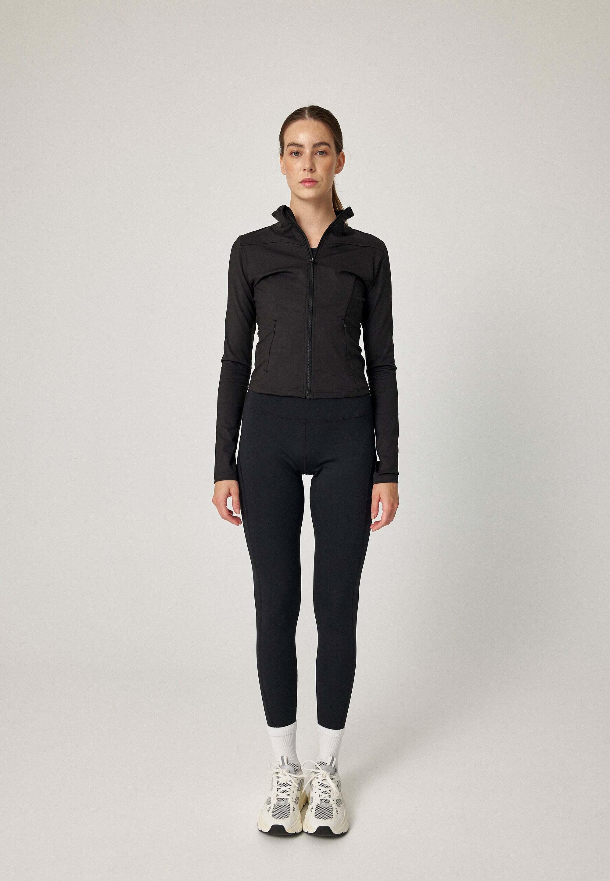 SPORTJACKE DAMEN MIT REISSVERSCHLUSS 2/6