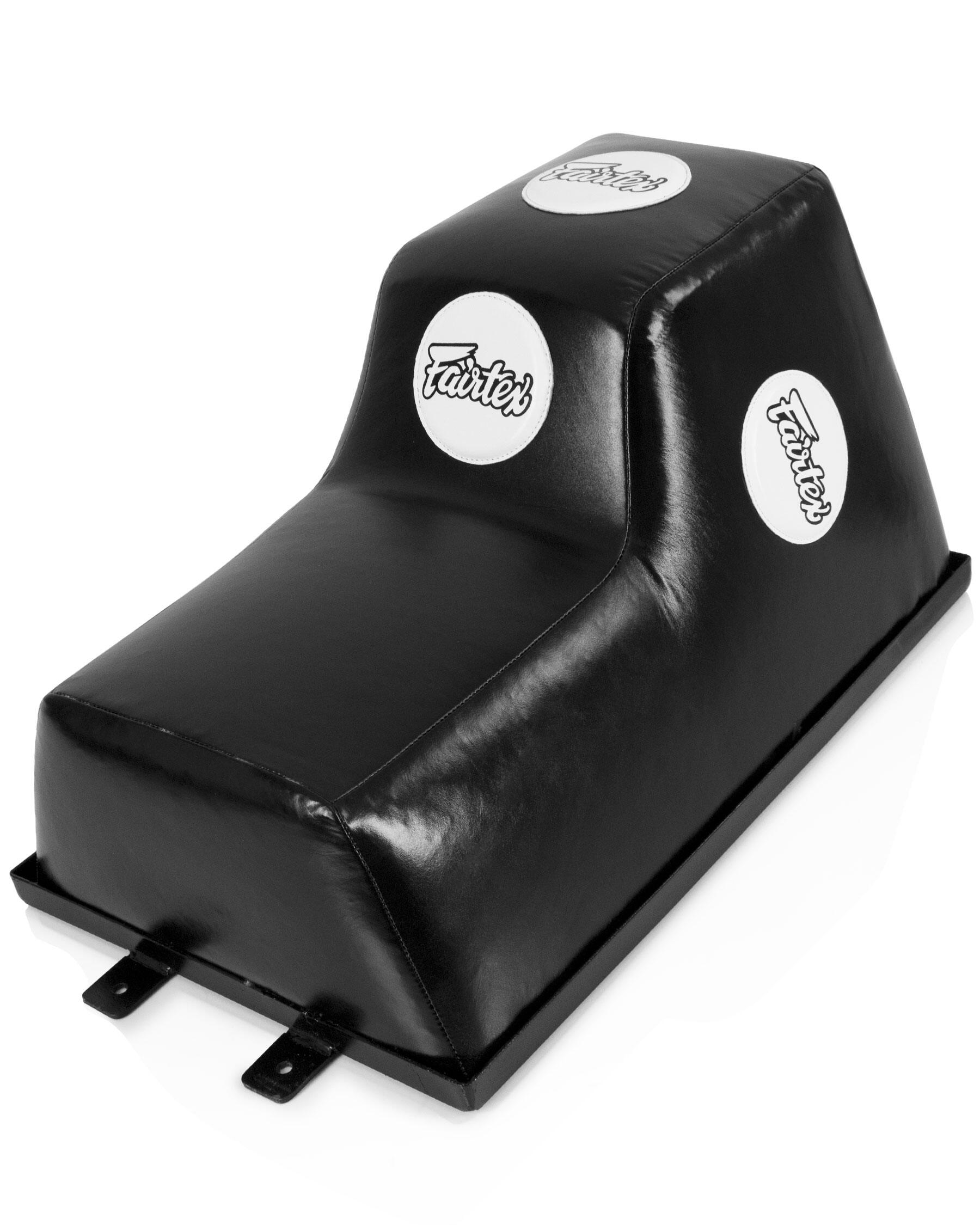 Fairtex UC1 Wand_Boxsack 2/6
