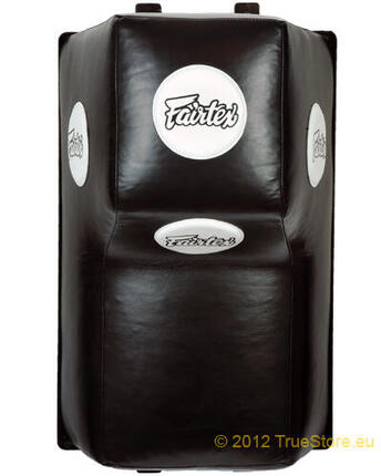 Fairtex UC1 Wand_Boxsack