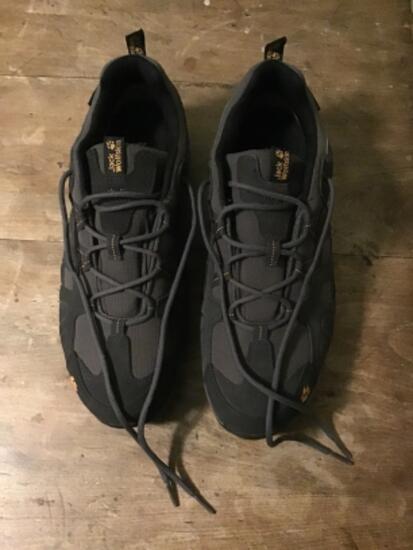 Tussen Particulieren - Donkergrijze Jack Wolfskin wandelschoen heren
