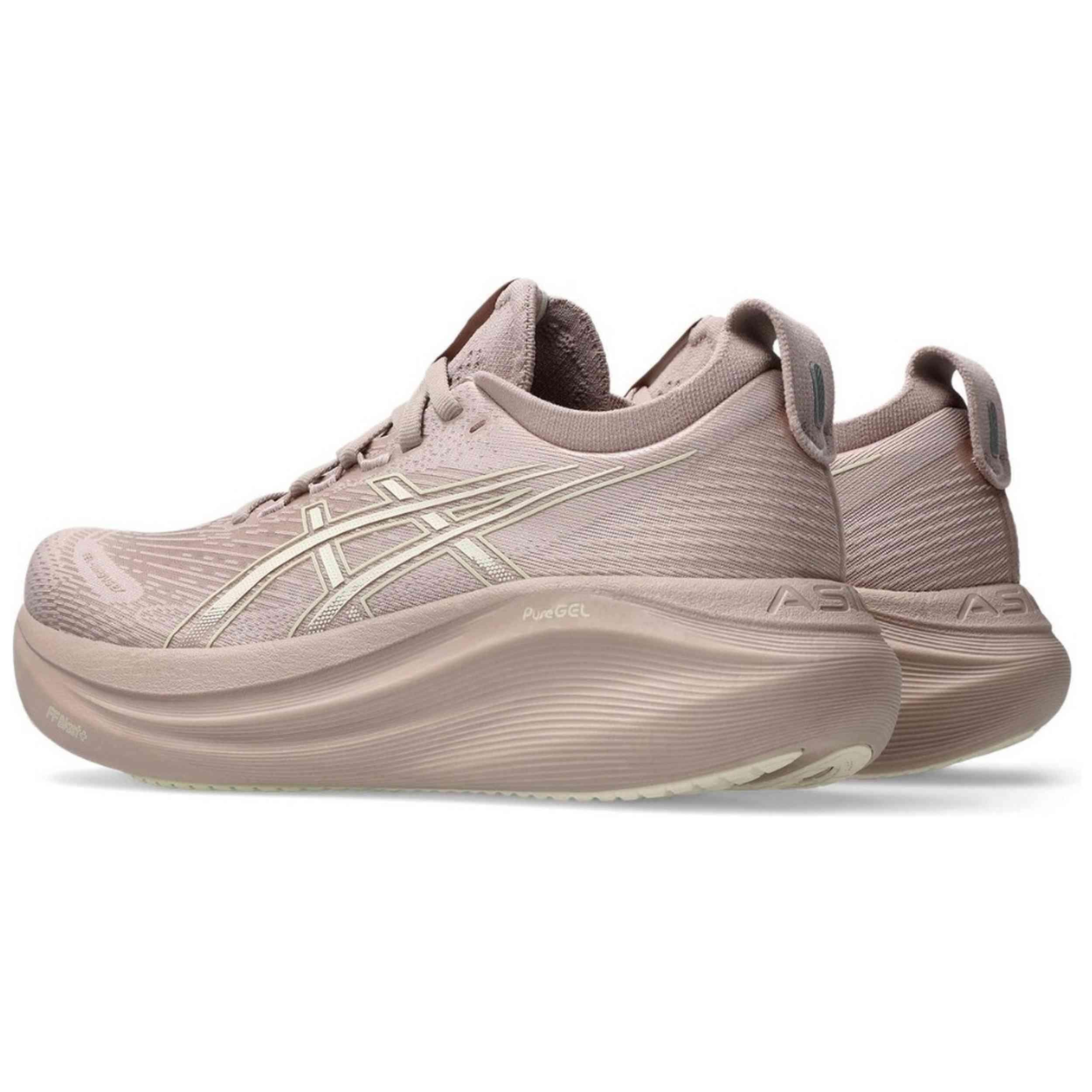 Scarpe da running Asics modello Gel Nimbus 27 per donne 4/5