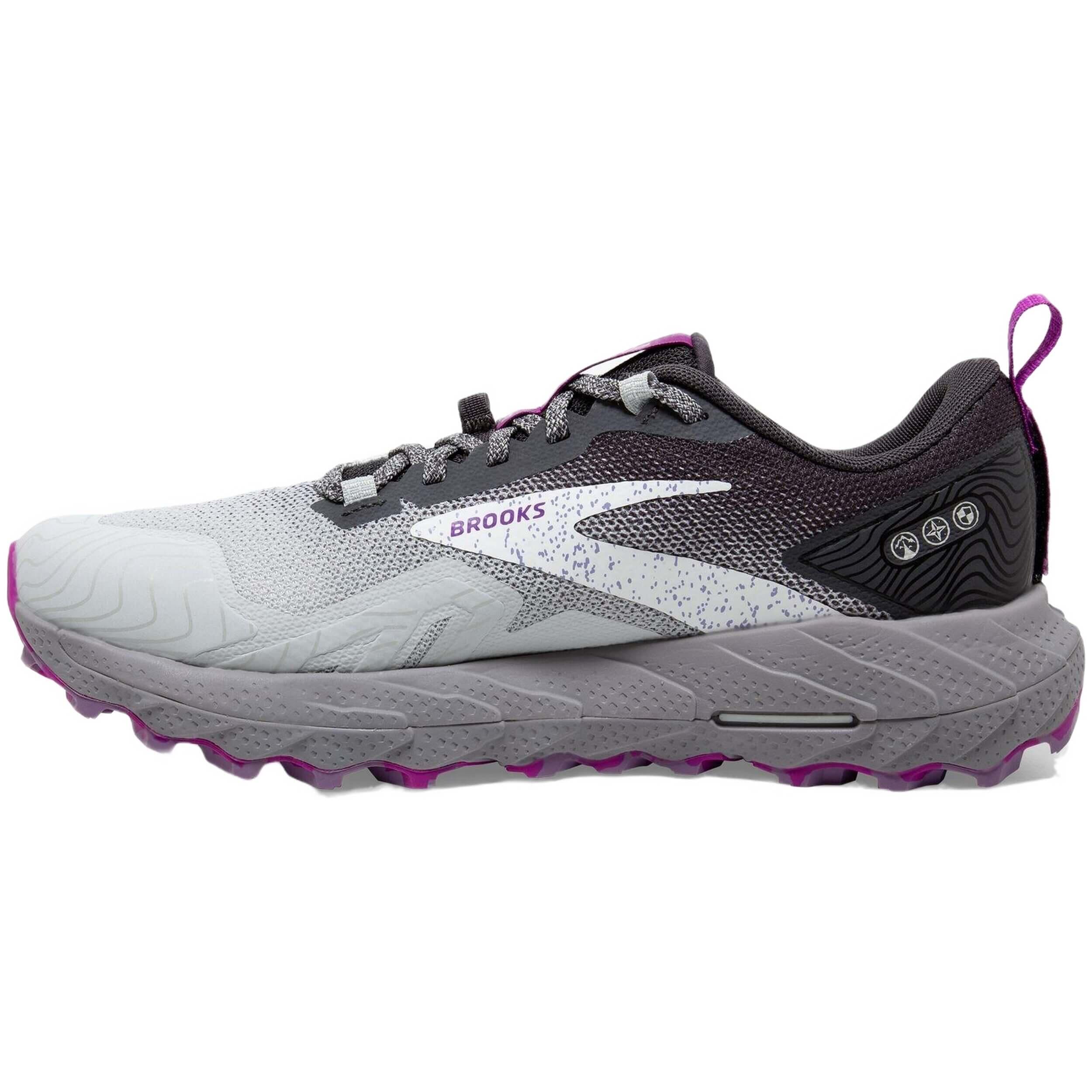 Sapatilhas Brooks modelo 1203921B028 para mulheres 4/5