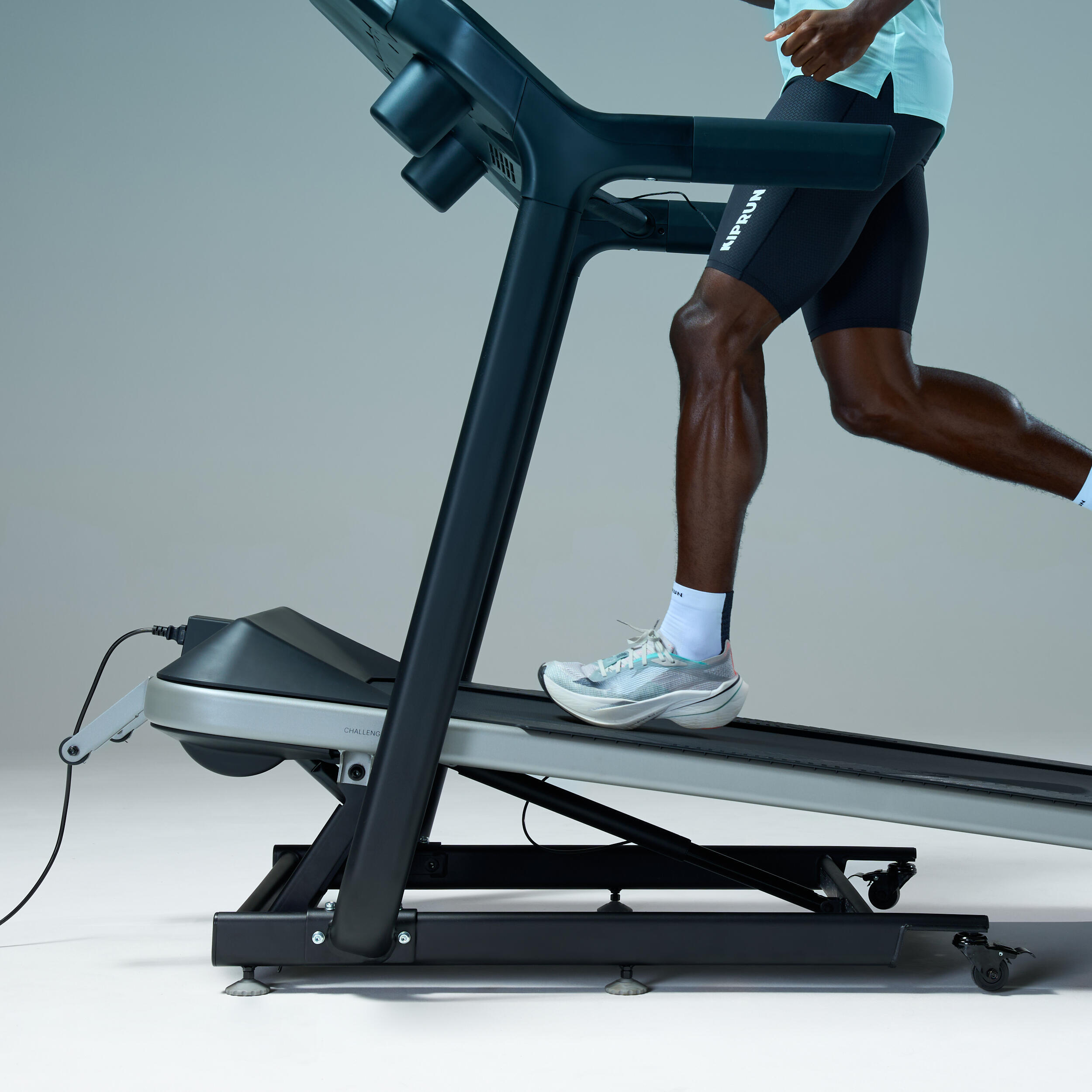 Tweedehands Opvouwbare loopband 22 km/u Challenge Run 500 met Decathlon-garantie 3/5