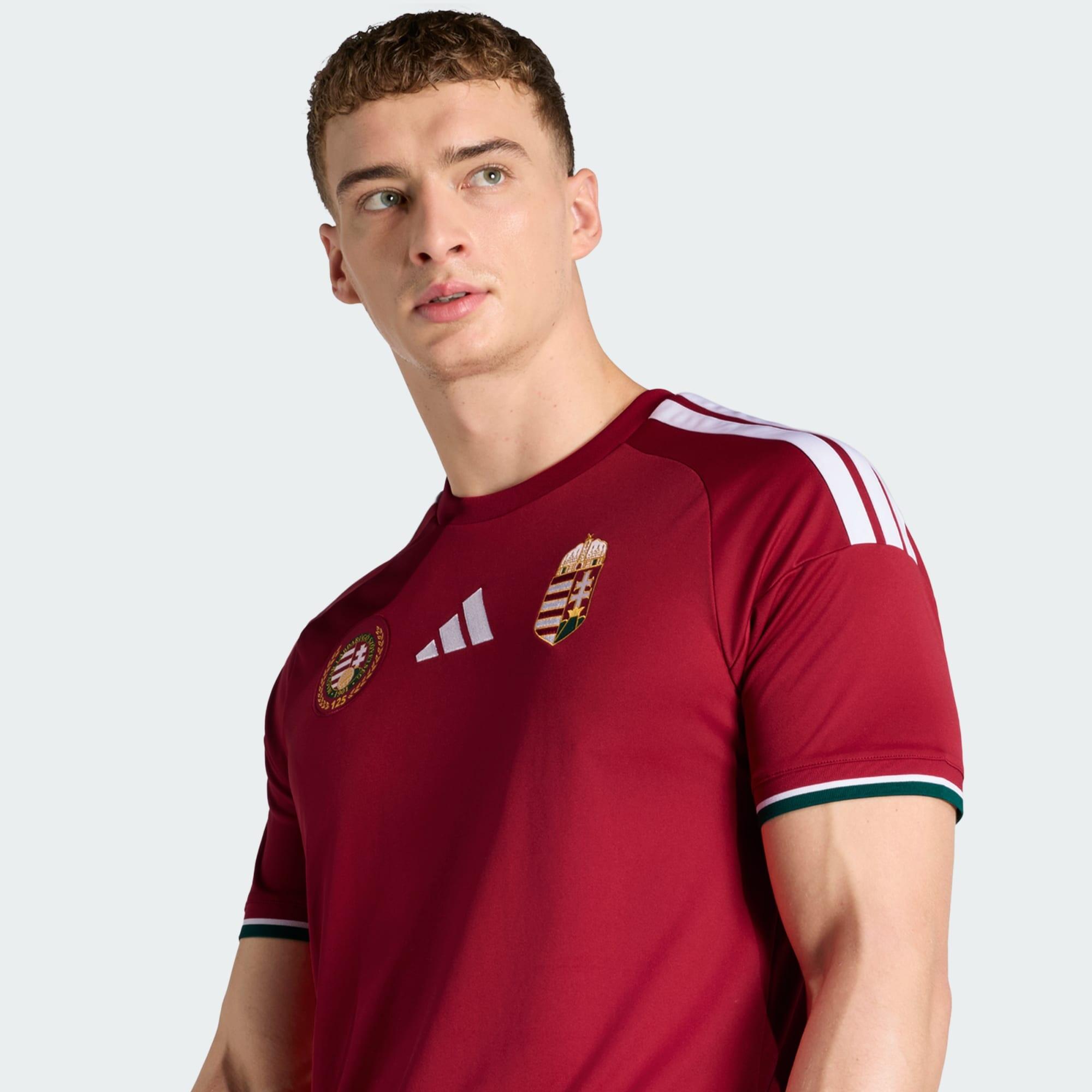Hungary 26 Home Jersey 4/8