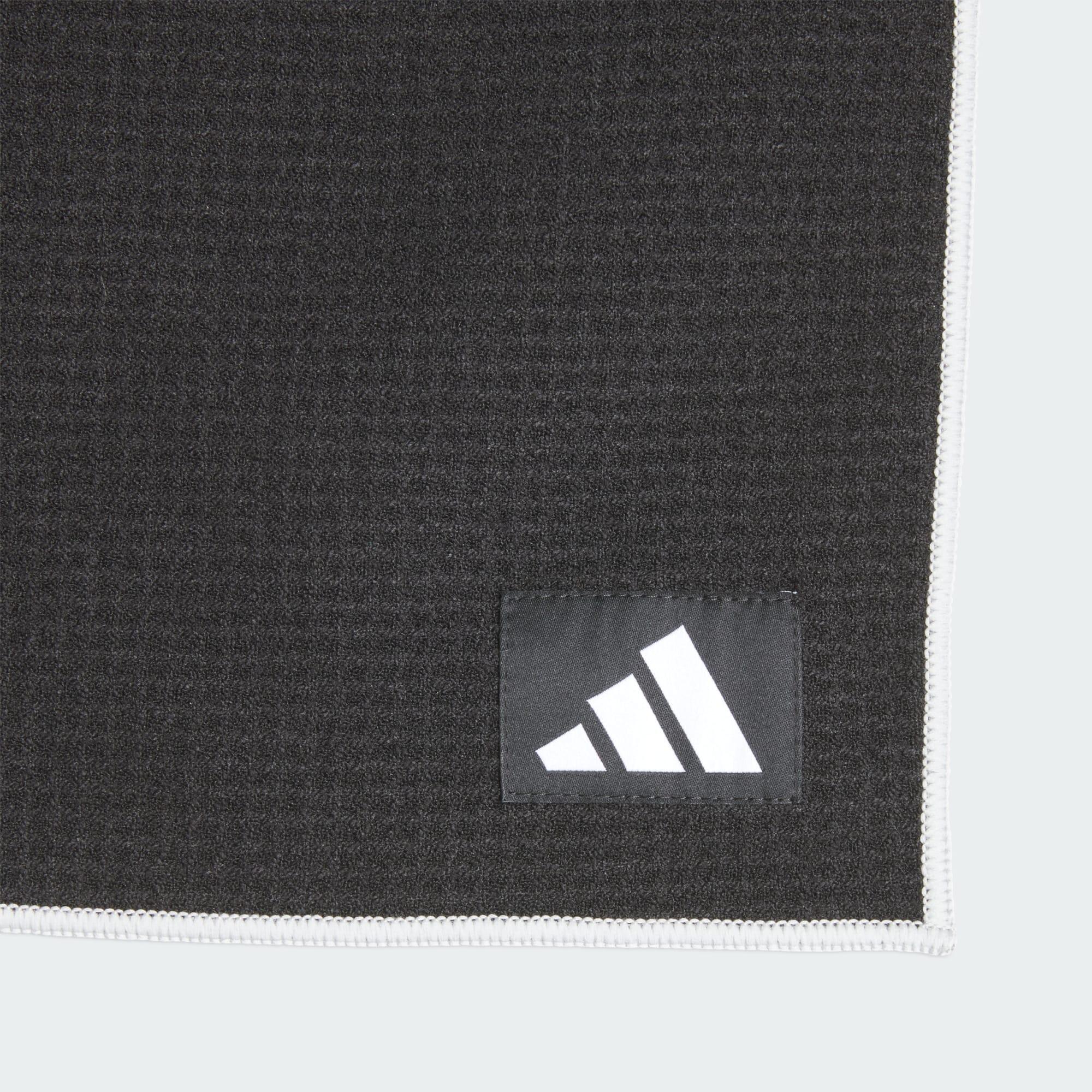 CLUB MICROVEZEL GOLFHANDDOEK 2/4