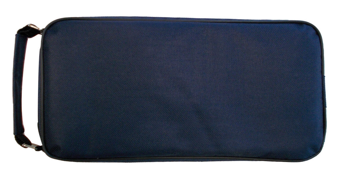 Jeu de 8 boules de pétanque loisir + 1 cochonnet dans leur sacoche en nylon 3/3