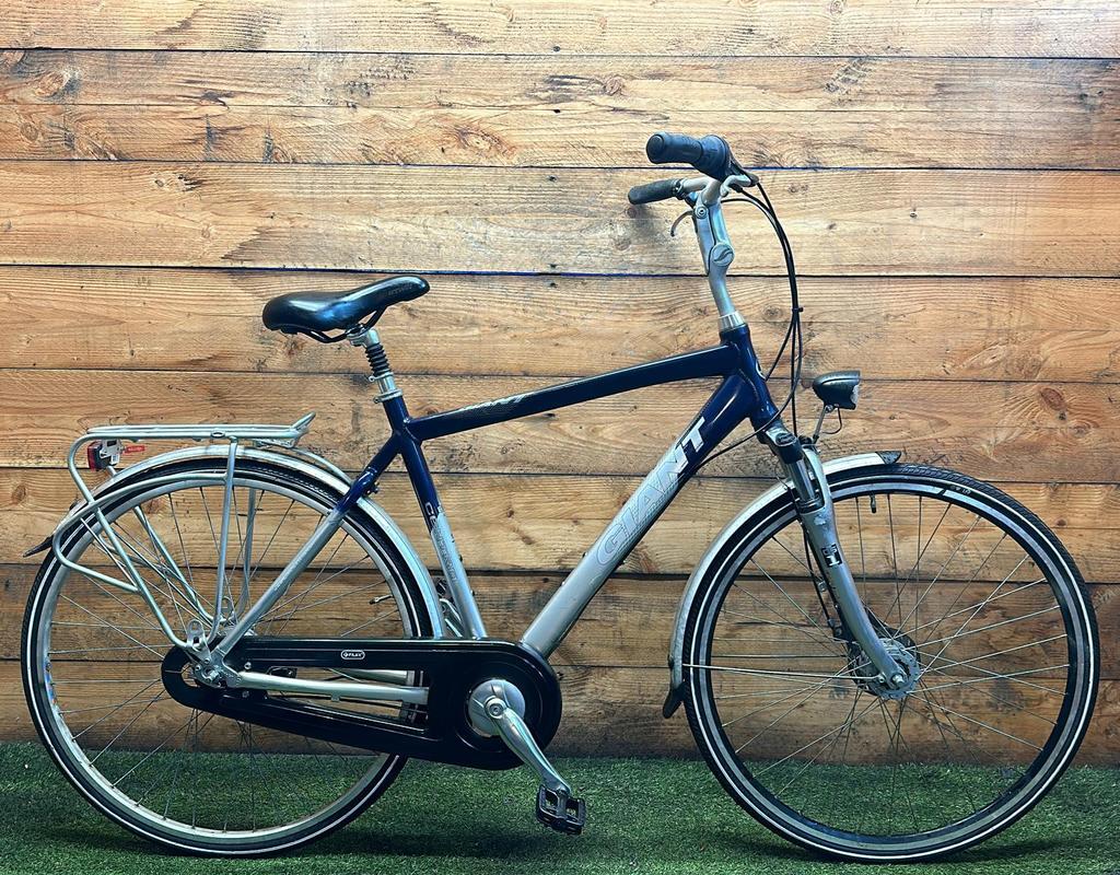 GIANT Bicicletta usata Giant Centro 7v 28inch 55cm