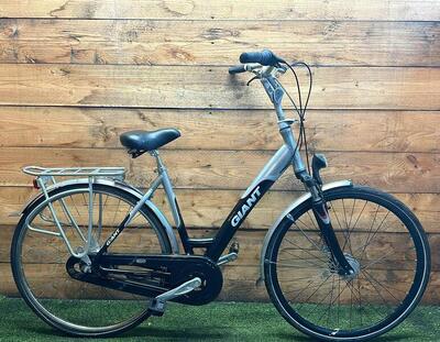 Tweedehands giant 7v 28inch 50cm