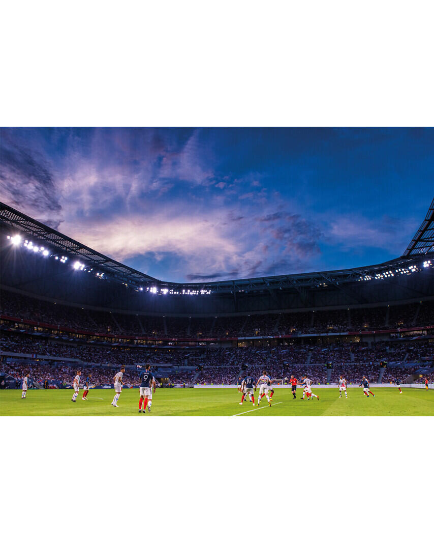 WONDERBOX — Équipe de France : 2 places pour un match + 1 nuit pour 2. 2/4