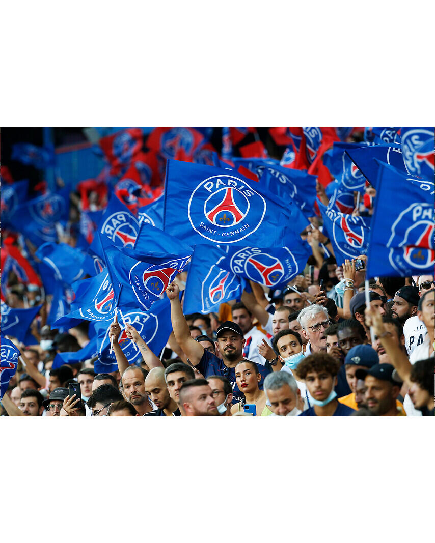 Séjour PSG pour 2 - 2 places et visite du Parc des Princes, 1 nuit à Paris. 2/4