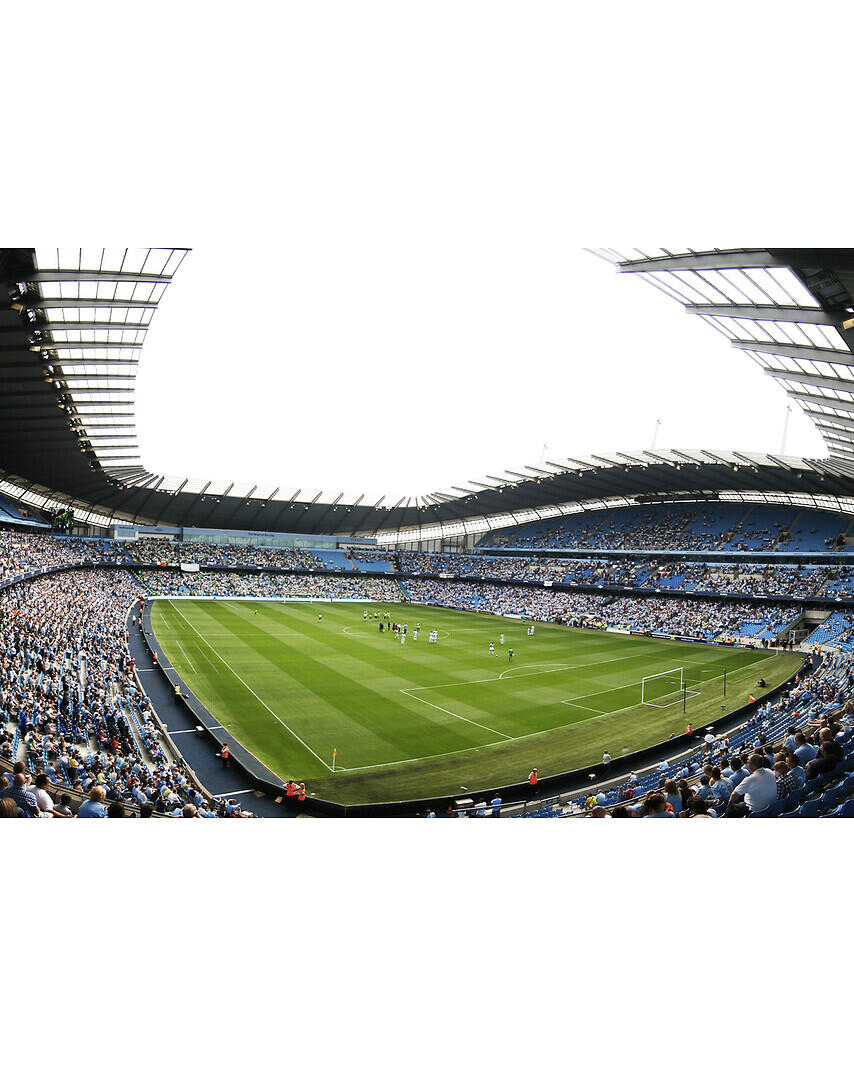 Manchester City — 2 places au choix + 1 nuit pour 2 près du stade. 2/4