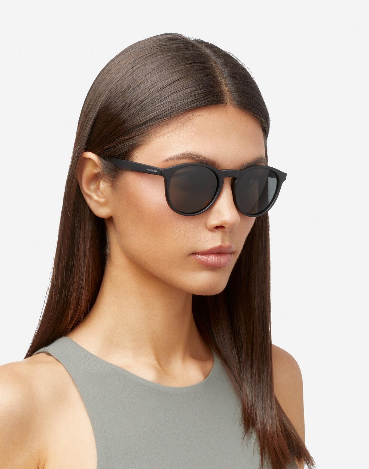 HAWKERS - Lunettes de soleil pour Homme et Femme polarisés noirs - BEL AIR 5/7
