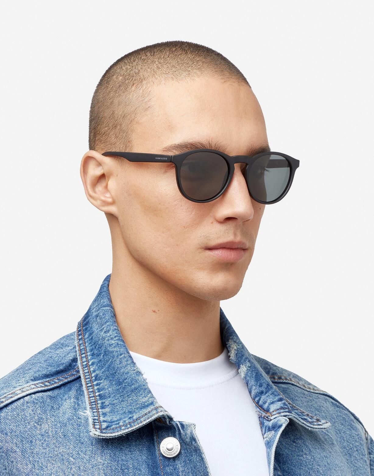 HAWKERS - Lunettes de soleil pour Homme et Femme polarisés noirs - BEL AIR 6/7