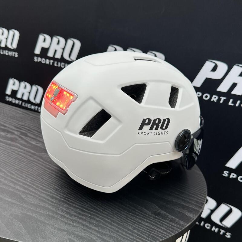 Helma na speed pedelec s hledím a chrániči uší