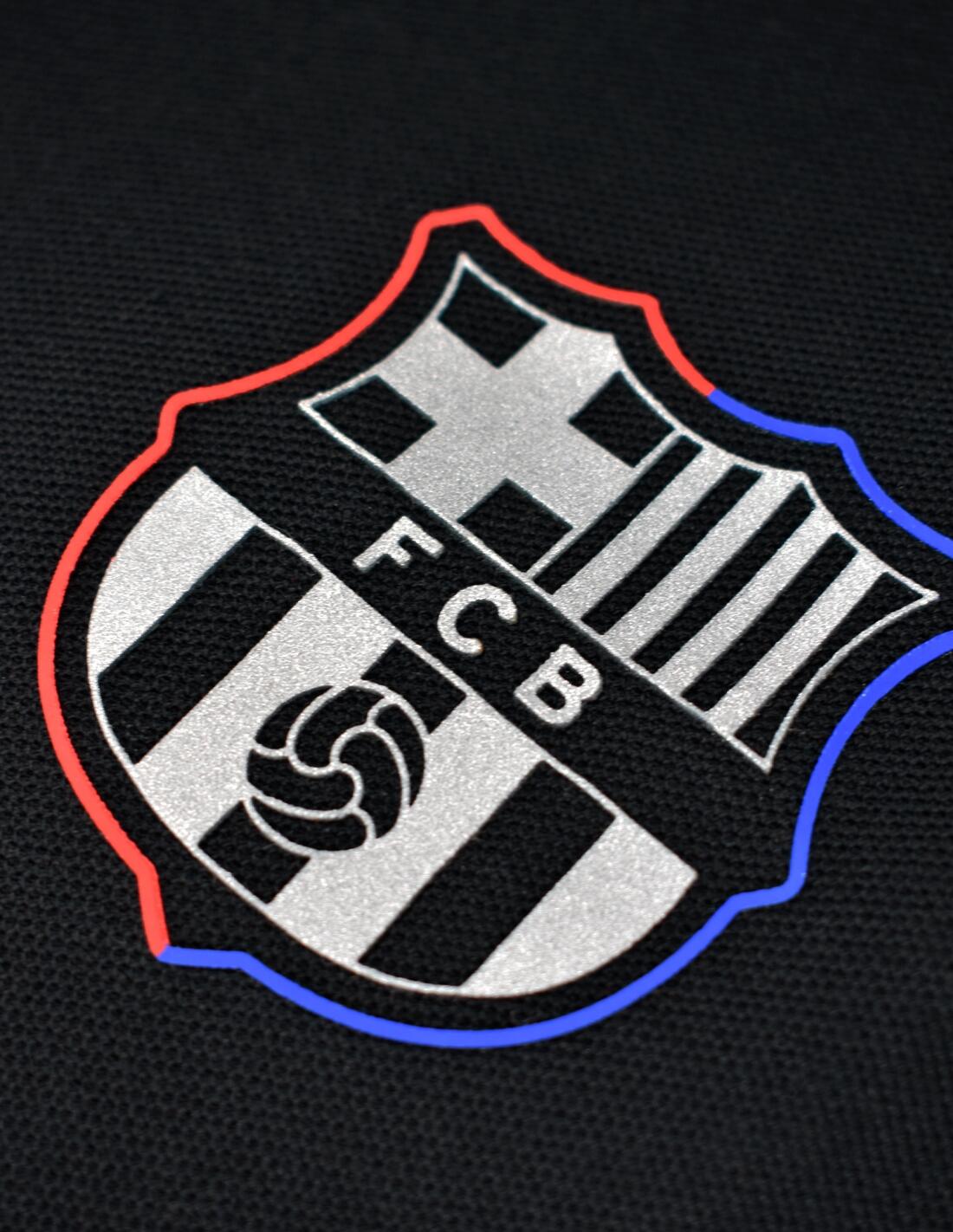Koszulka Barcelona 25/26 z czarnym kołnierzykiem
