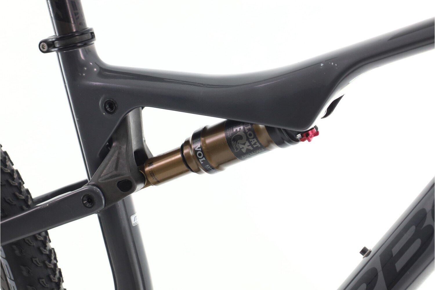 MTB ricondizionata ·  Oiz X01 · Ottimo stato 7/8