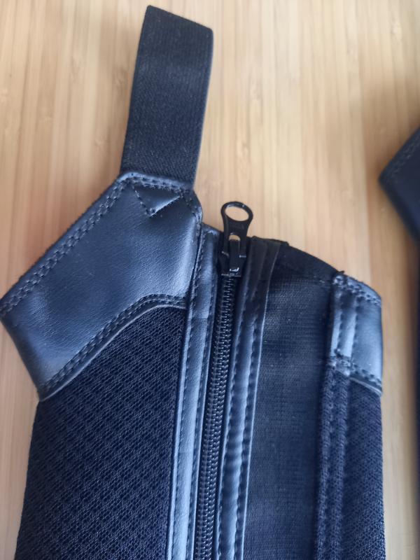 Tussen Particulieren - Minichaps zwart - Fouganza 4/6