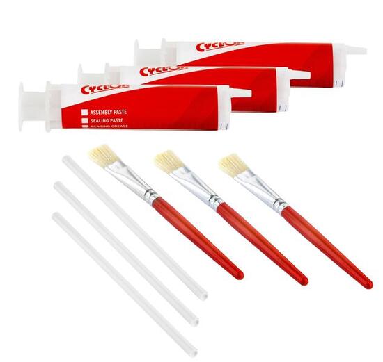 Set Cyclon con 3 siringhe e 3 pennelli per Grease Bar.