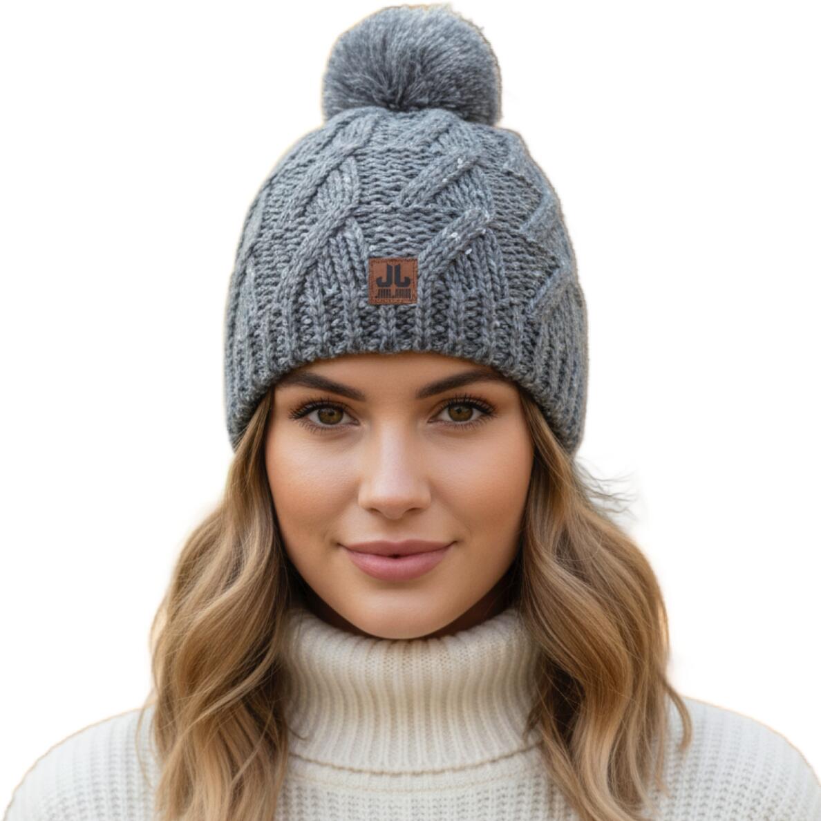 Strick Mütze Braies Hat grau Beanie - Wintermütze mit Pompon Pudelmütze 2/5
