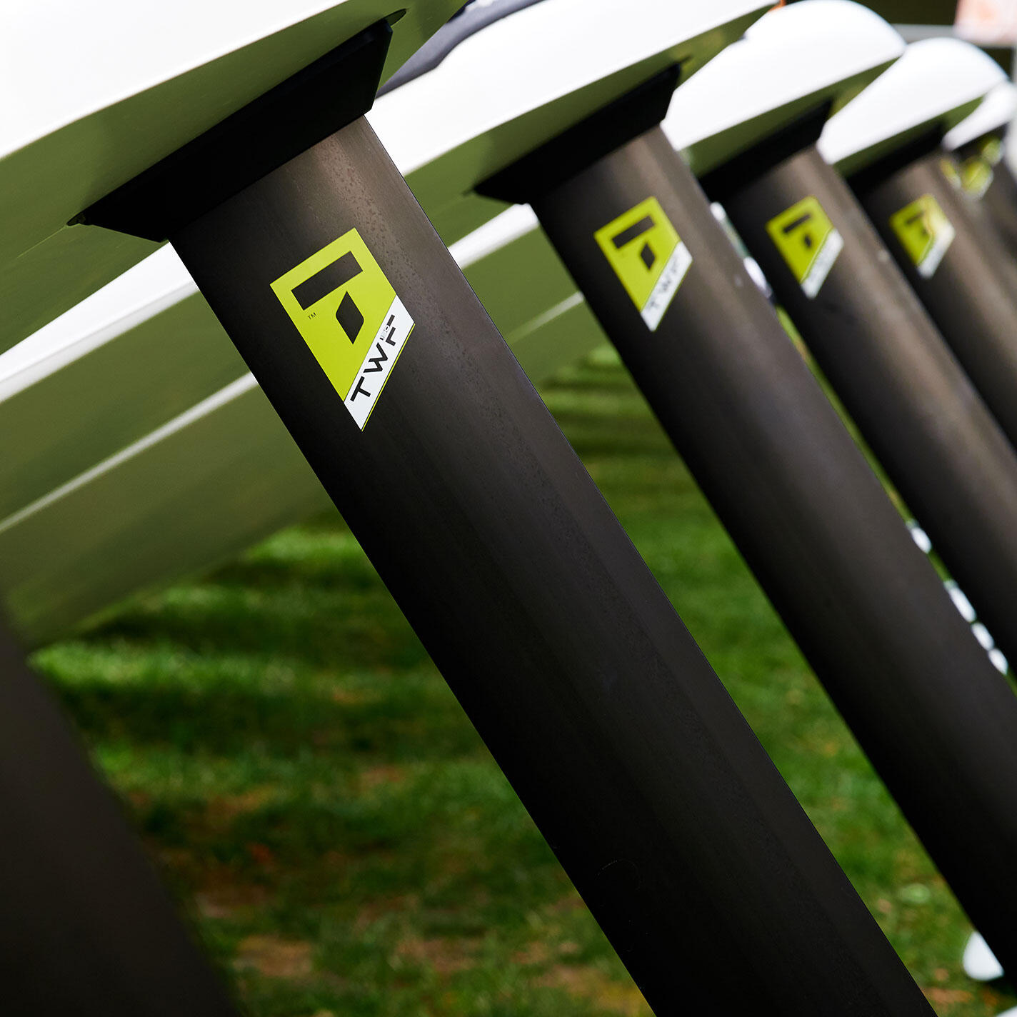Voile TAHE TWF 5.6 – Légèreté et maniabilité pour le windsurf 4/6
