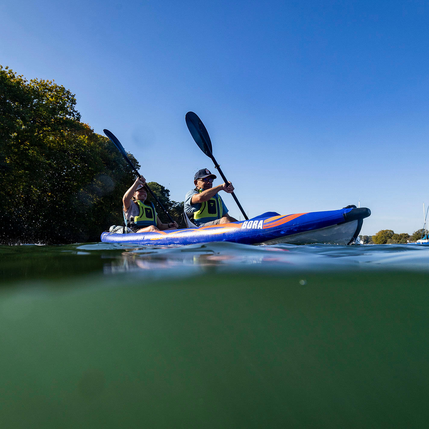 Kayak Bora – Un kayak gonflable profilé. 2/7