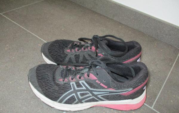 ASICS picture