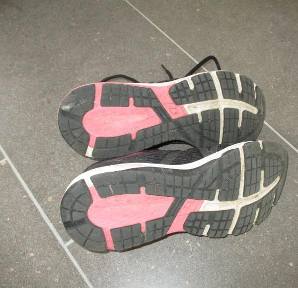 Entre Particuliers - Chaussures de sport Asics GT1000, taille 37 3/3
