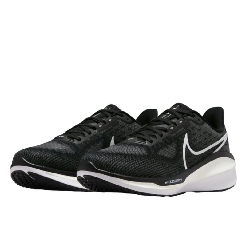 Vomero 17 Black White