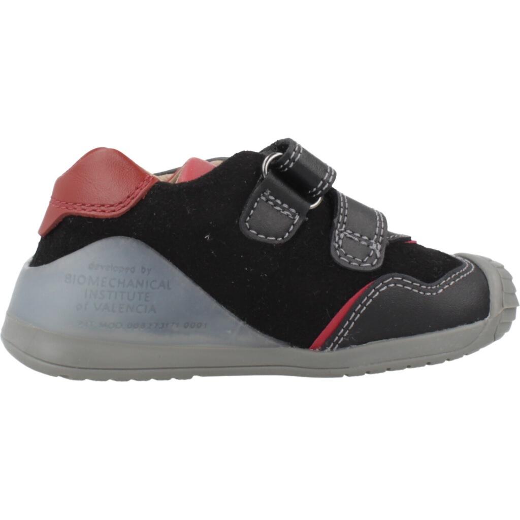Baskets Biomecanics Modèle 241121b Couleur Noir 4/5