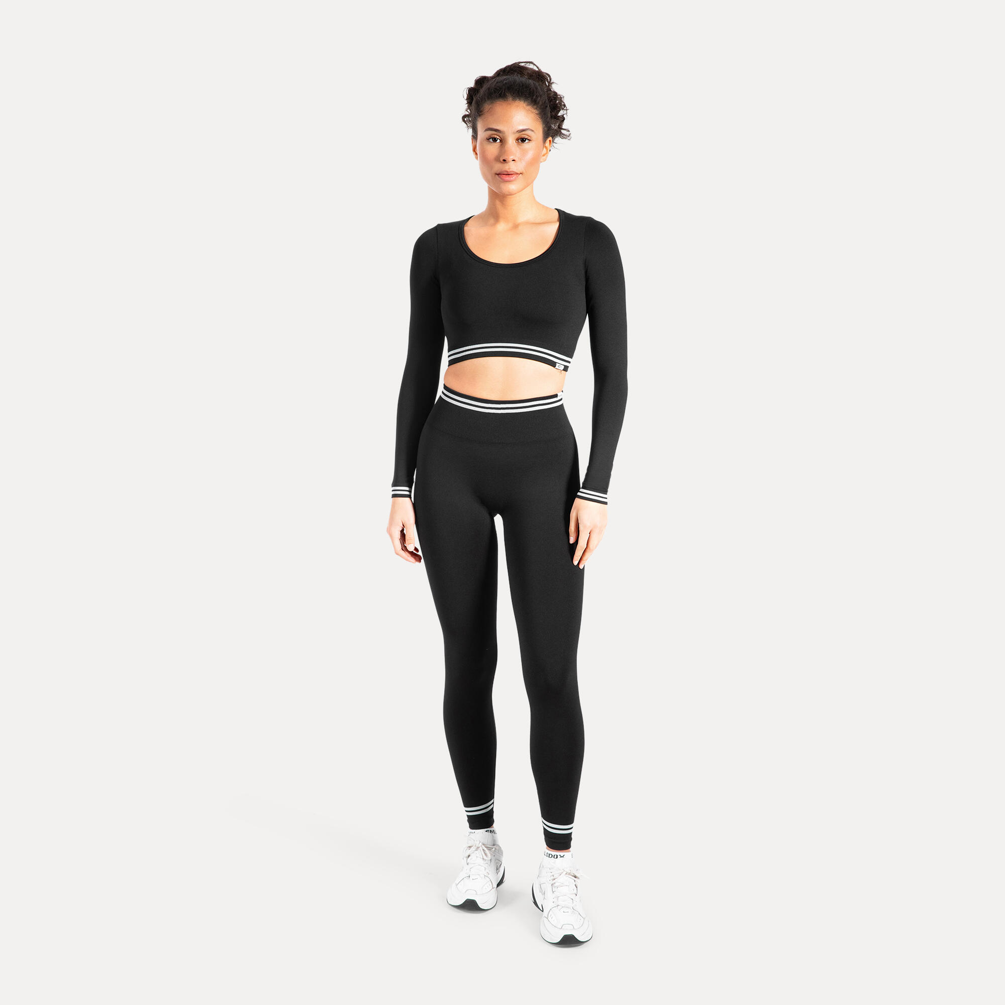 Damen Crop Longsleeve Miriel Schwarz 3/5