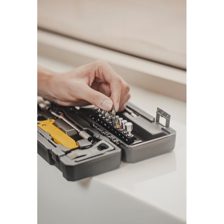Essential ToolShop 4/7