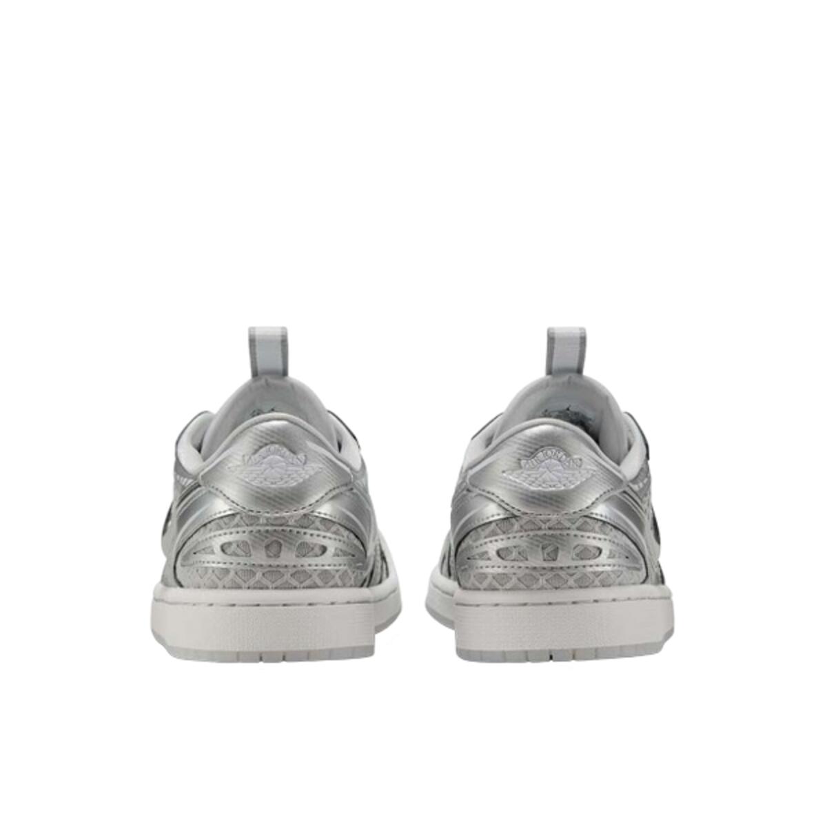 Scarpe  1 Low Method of Make V3 Metallic Silver 3/4