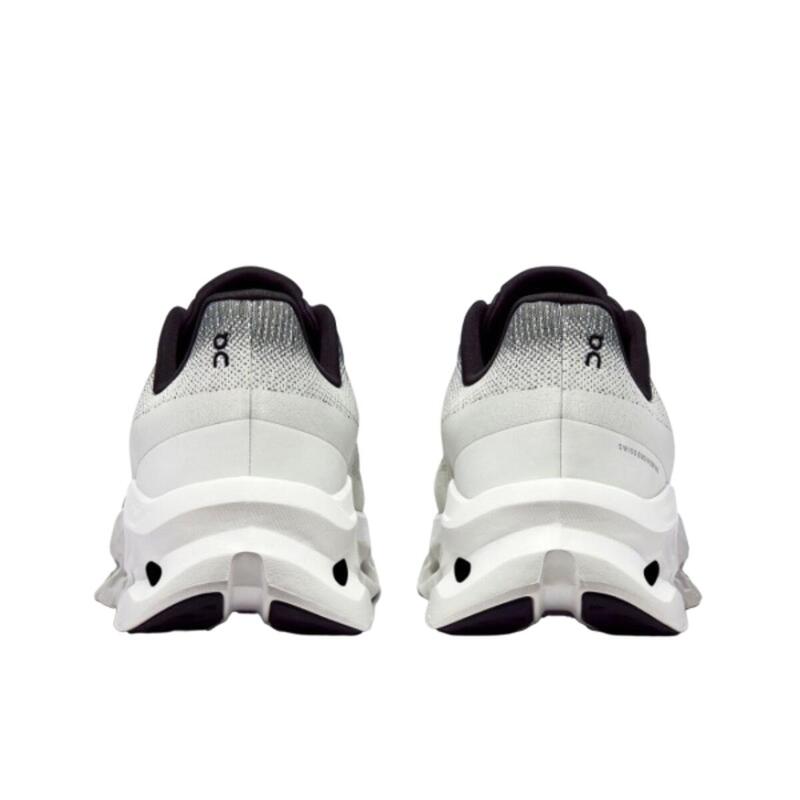 Running Cloudtilt Black Ivory