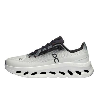 Schoenen running cloudtilt black ivory