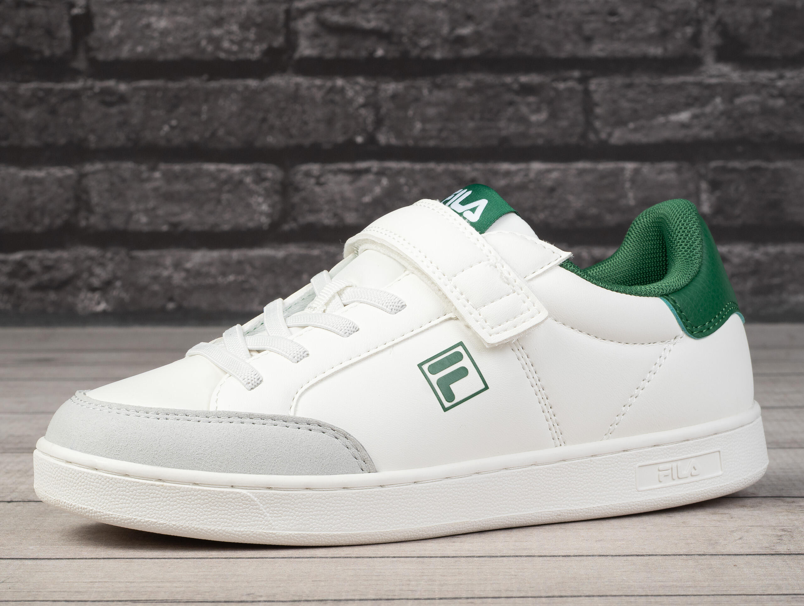 Buty dziecięce sportowe Fila COURTBAY VELCRO KIDS 3/6