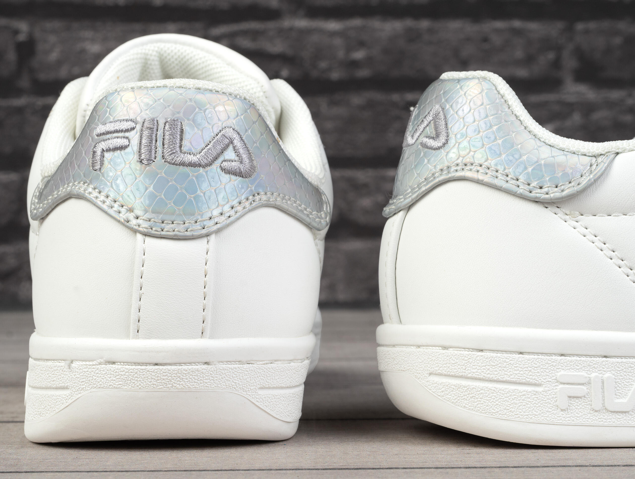 Buty damskie sportowe do chodzenia  Fila CROSSCOURT 2 F WMN 4/6