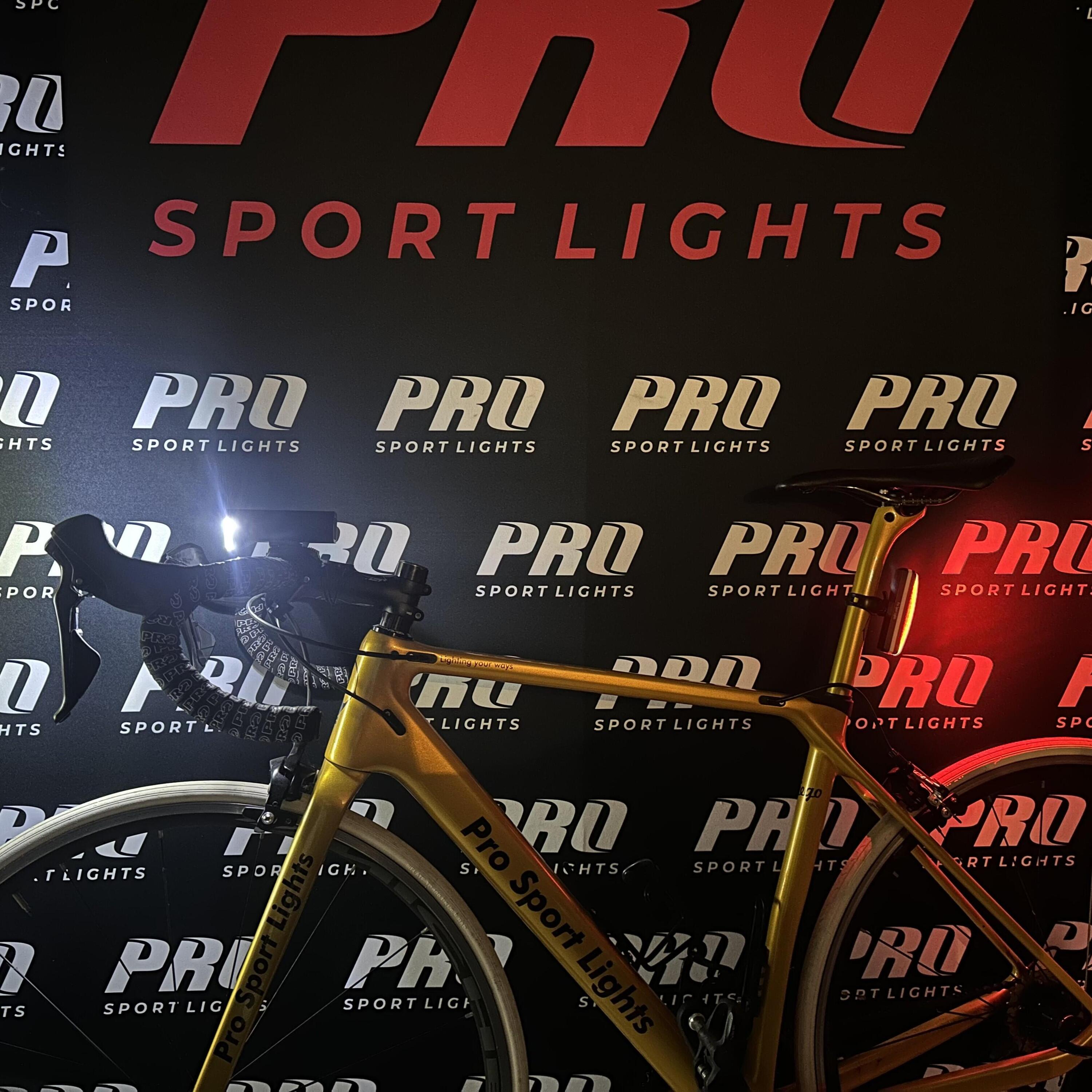 Éclairage vélo 1300 et 120 lumens Performance Phare avant et feu arrière 2/8