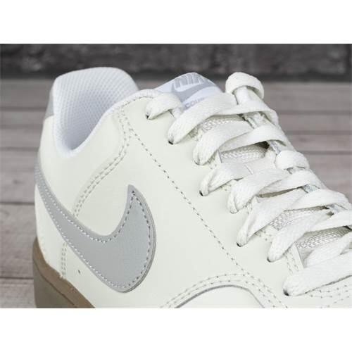 Chaussures Nike Court Vision Low blanc cassé rétro minimaliste 5/5